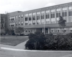 n.d. – When the college first opened, it shared space with Courter Technical High School (the former Central High School. Cincinnati Technical Institute purchased the property from the Cincinnati Board of Education for $8.4 million in 1970.